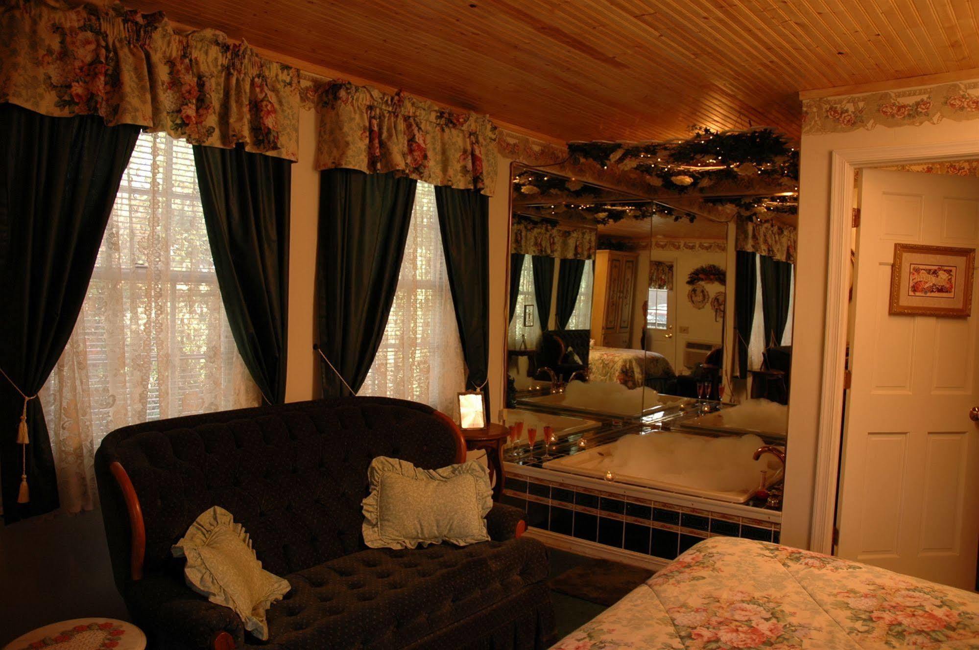 Lazy Cloud Bed & Breakfast Williams Bay Dış mekan fotoğraf